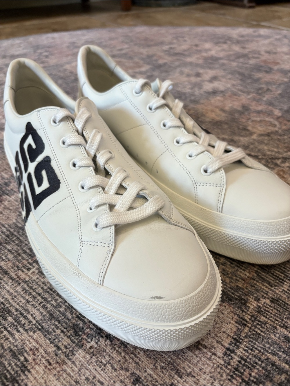 Chito x Givenchy Court 4G Graffiti Leather Casual Sneakers Men's White